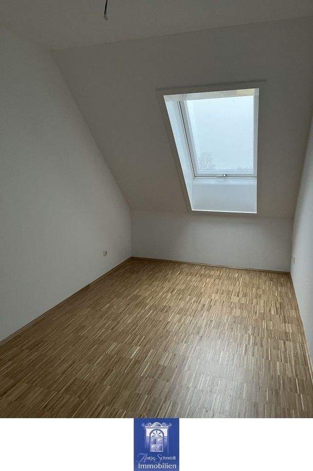 Perfekte Dachwohnung im Neubau! EBK, Lift und Erstbezug! - Photo 2