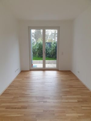 Teilansicht Schlafzimmer (4)