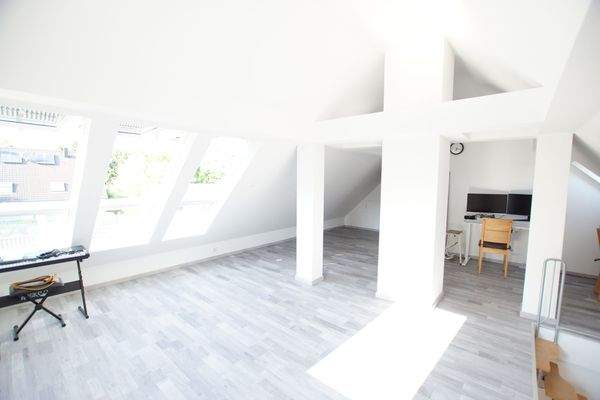 Helle Dachgeschosswohnung