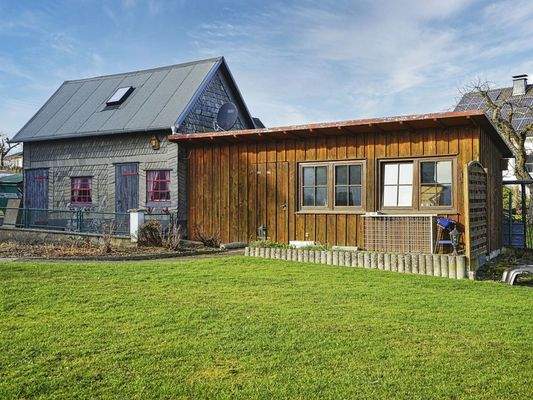 Scheune und Gartenhaus zur Nutzung