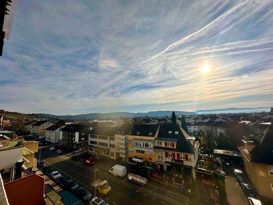 Weitläufiger Blick von der Dachterrasse