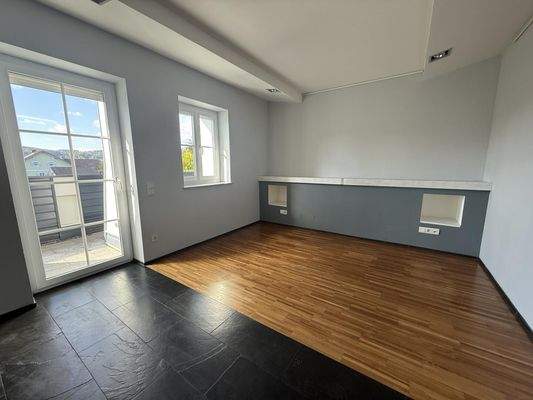 20251014_114749096_iOS