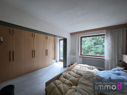 Schlafzimmer mit Ankleide