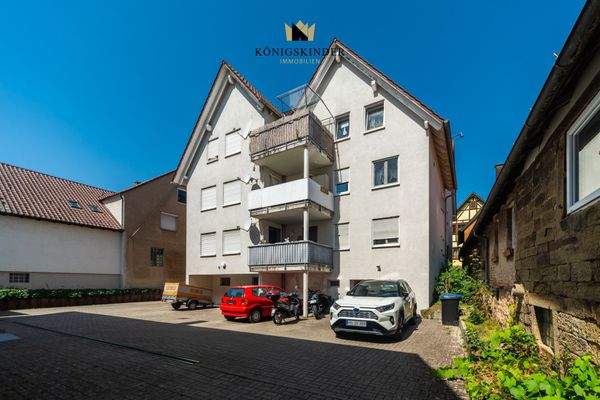 Rückseite + Stellplatz