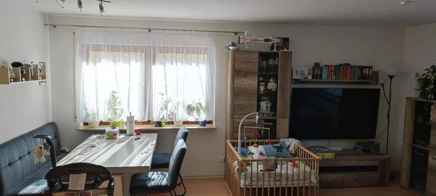 Wohnzimmer-Essbereich