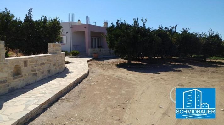 Kreta, Petrokefali: Südkreta Neues Haus mit zwei Schlafzimmern und großem Garten zu verkaufen