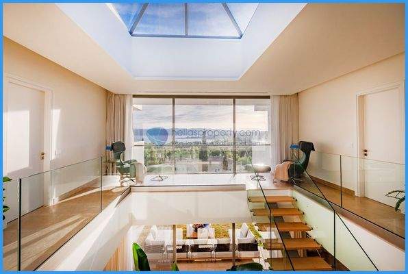 eddccc758e0a4aee8fcb75d11b2e19d4-original