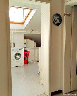 Dachgeschoss Blick Richtung HWR u.Zimmer 1