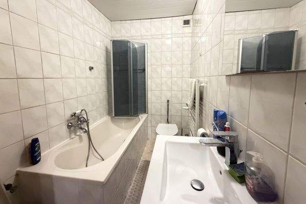 Badezimmer im Erdgeschoss