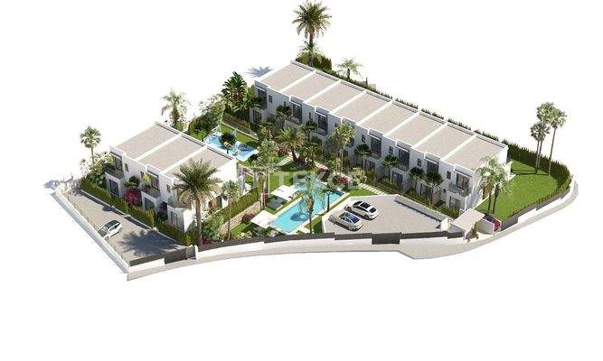 Elegant 3-Bed Villas in Finestrat with Communal Pool & Garden