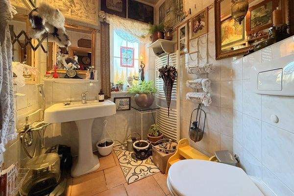 Gäste-WC mit Tageslicht