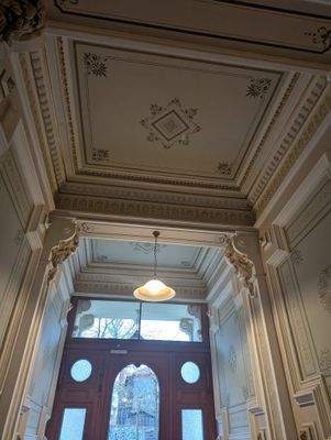 Deckenbemahlung Durchfahrt