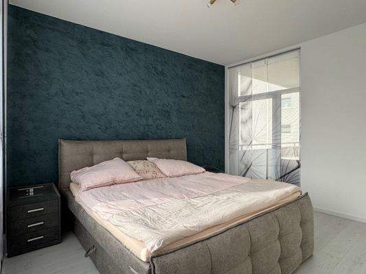 Schlafzimmer 1.1.jpg