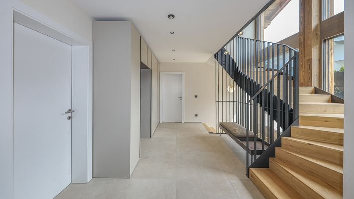 KITZIMMO-Exklusive Luxusvilla mit Kaiserblick in Toplage - Immobilien Going.