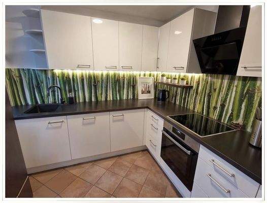 Flotte geräumige Küche