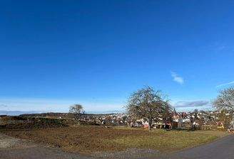 Blick auf das Baugrundstück