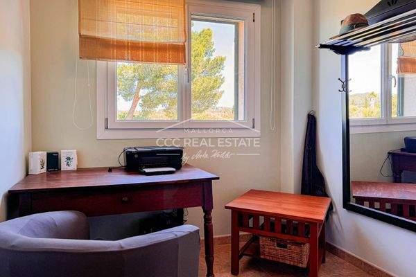 Büro oder Einzelschlafzimmer im OG