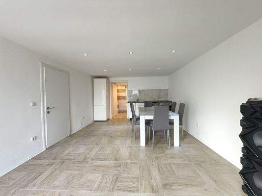 EG-Wohnzimmer & Küche