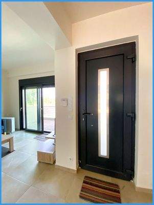 e9c7d20c257f4e6dbc05f4c8b69545bc-original