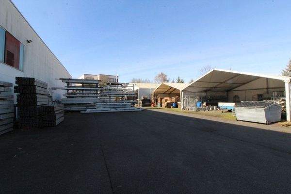 rückwärtige Freifläche