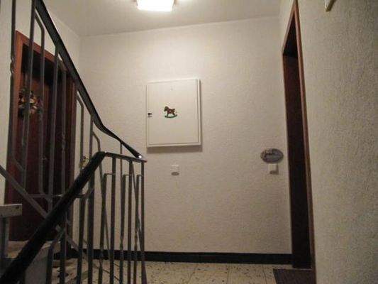 Hausflur - Wohnungseingang recht