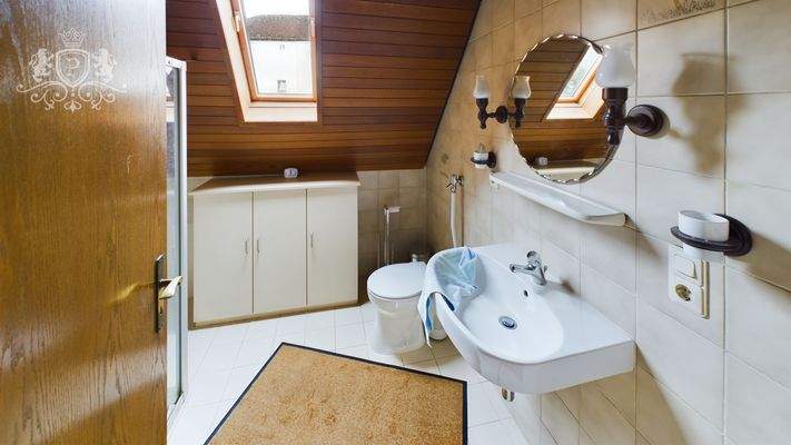 CAM01984G0-PR0439-STILL017