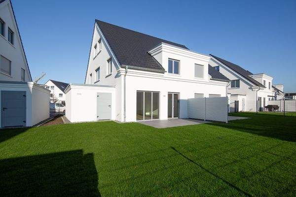 Seitenansicht Garten