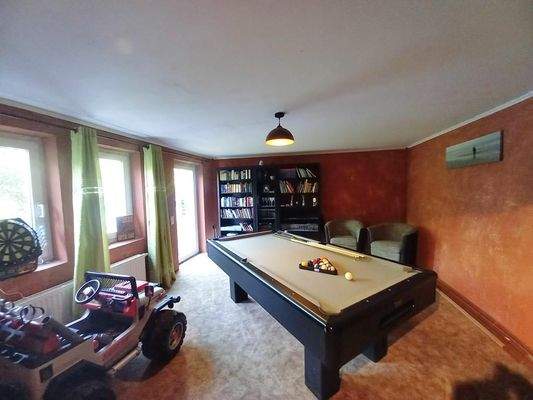 Hobbyraum Souterrain mit Zugang zum Garten