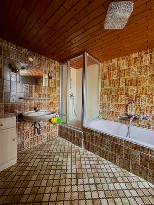 11 Badezimmer OG.png