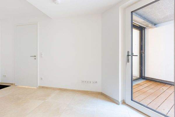 Gäste- oder Arbeitszimmer im Souterrain