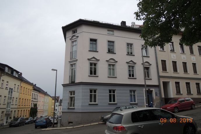 3-Raumwohnung mit 2 Bädern und Terrasse - WG geeignet