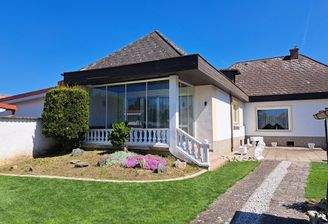 Haus im Bungalow-Stil (Dach ev. später ausbaubar)