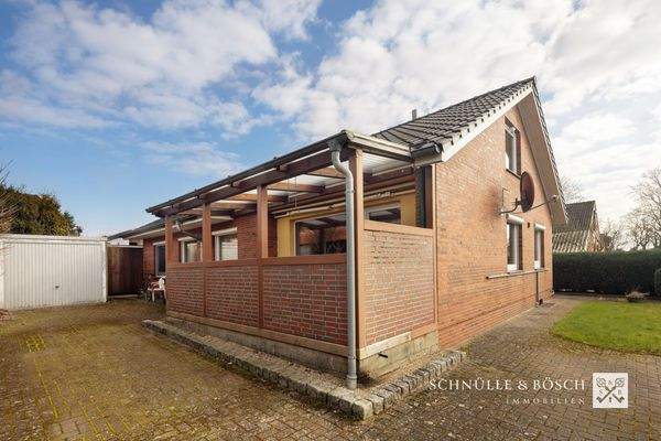 Eine überdachte Terrasse