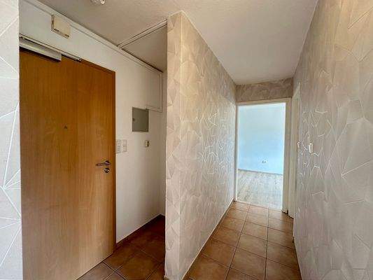 Eingangsbereich mit Garderobennischen