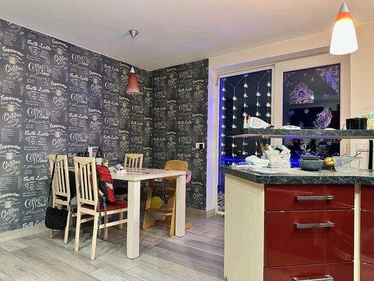 Einbauküche im OG - Maisonettewohnung (mit Zugang zur Dachterrasse)