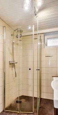 Duschbad EG