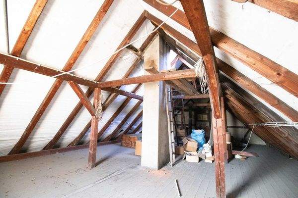 Dachgeschoss mit Ausbaupotenzial