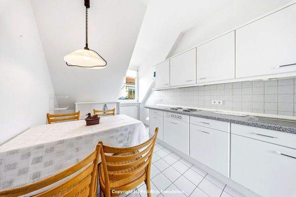 Küche DG (Einliegerwohnung)