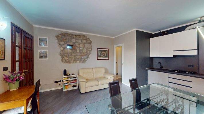 AB-073-13-Trilocale-recentemente-ristrutturato-a-M