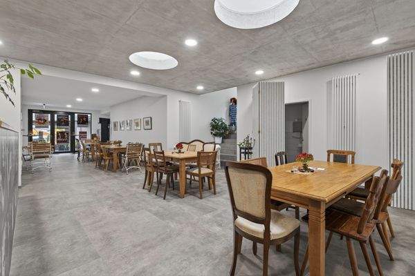 Bar + Aufenthalt Theater