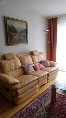 Wohnzimmer mit Couch