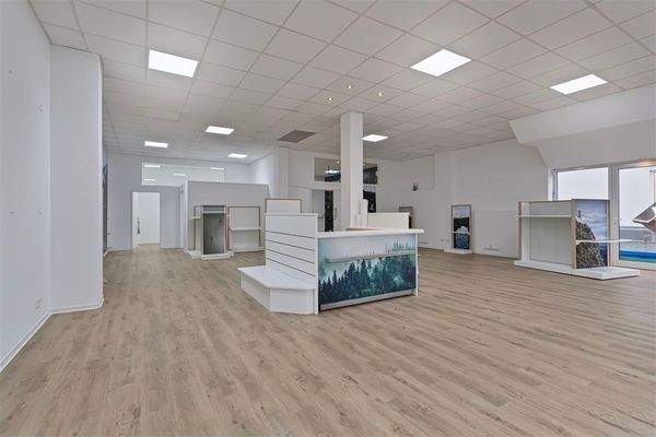 Ladenlokal Vorderansicht