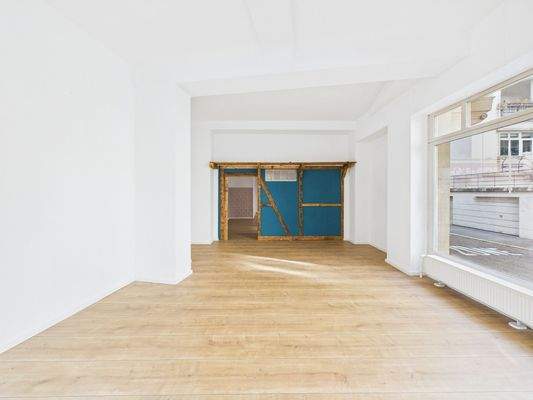 CAM05391G0-PR0035-STILL007