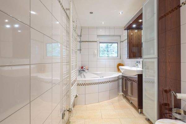 Badezimmer Erdgeschoss