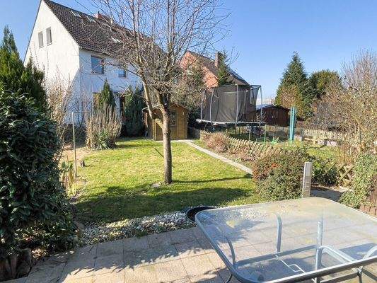 Garten mit Gartenhaus