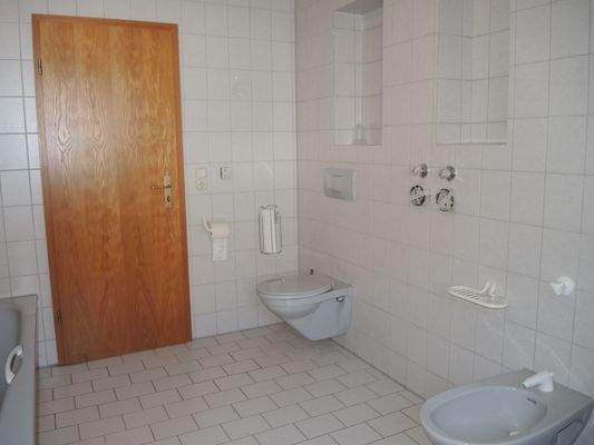 Badezimmer, Wohnung 1, Hochparterre