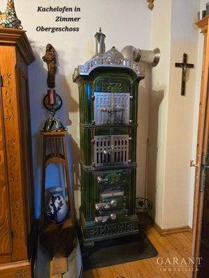 ZImmer OG mit Kacheloffen