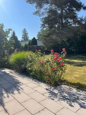 Terrasse und Garten