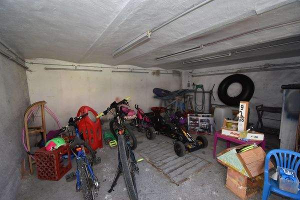 42 kleine Garage.JPG