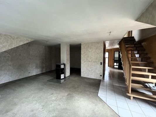 1 OG Wohnbereich mit Treppe zum 2 OG